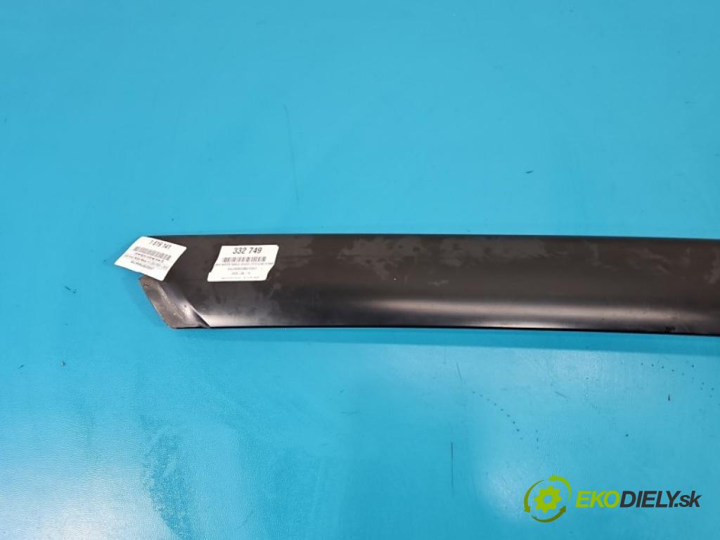 Land rover Range Rover III L322 2001-2012 4.4 V8 313 hp automatic 230 kW 4367 cm3 5- lišta Okna: čelní: levé DCB500172