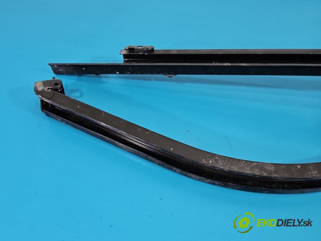 Toyota Proace City 1.5 D4D 131 HP automatic 96 kW 1499 cm3 5- Rolka dvere 9816964880