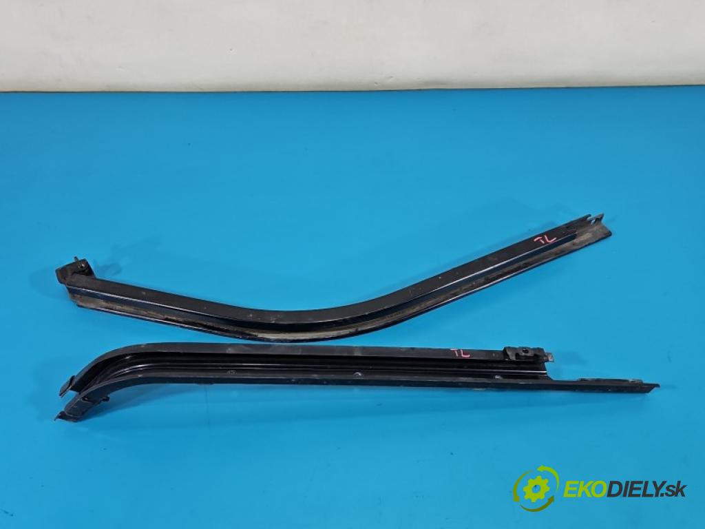 Toyota Proace City 1.5 D4D 131 HP automatic 96 kW 1499 cm3 5- Rolka dvere 9832848280