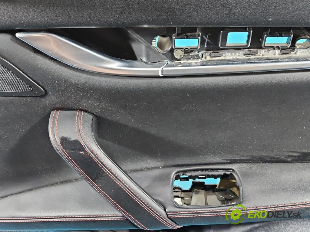 Maserati Ghibli 2013- 3.0 V6 349HP automatic 257 kW 2979 cm3 4- Čalounictví: dvere zadné pravé
