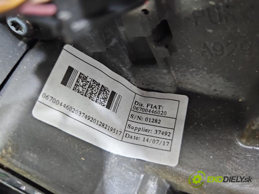 Maserati Ghibli 2013- 3.0 V6 349HP automatic 257 kW 2979 cm3 4- volant 06700446020 (Volant)