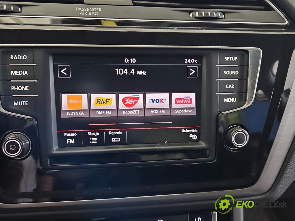 Vw Touran II 2015- 2.0 tdi DFE 150 hp automatic 110 kW 1968 cm3 5- Radio továrna: 3G0919605