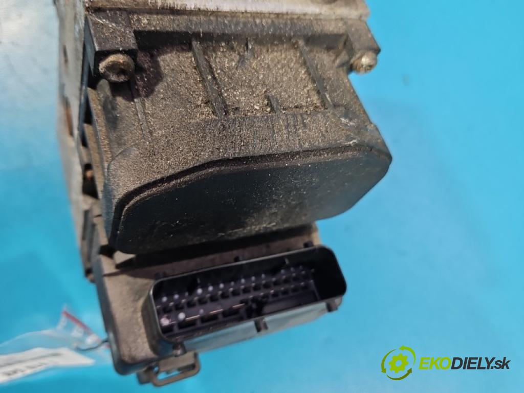 Vw Passat B5 1995-2005 2.0 8V 116 hp manual 85 kW 1984 cm3 5- čerpadlo abs 0273004282 (Pumpa ABS)