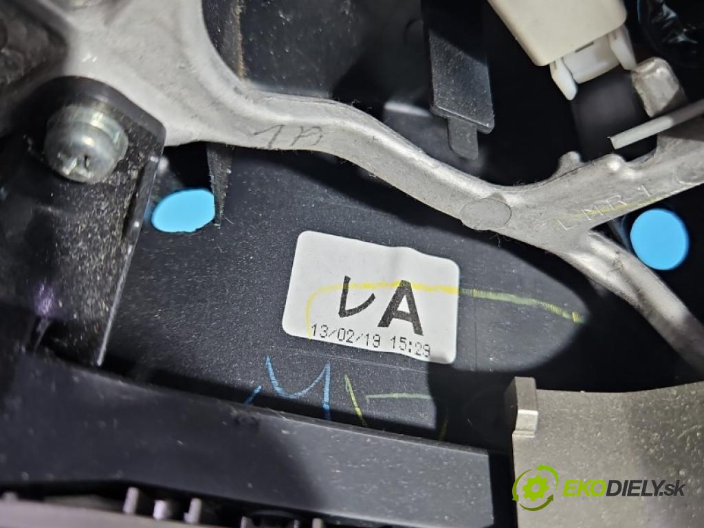 Toyota Rav4 IV 2013-2018 2.0 16V 151KM automatic 111 kW 1987 cm3 5- volant  (Volant)