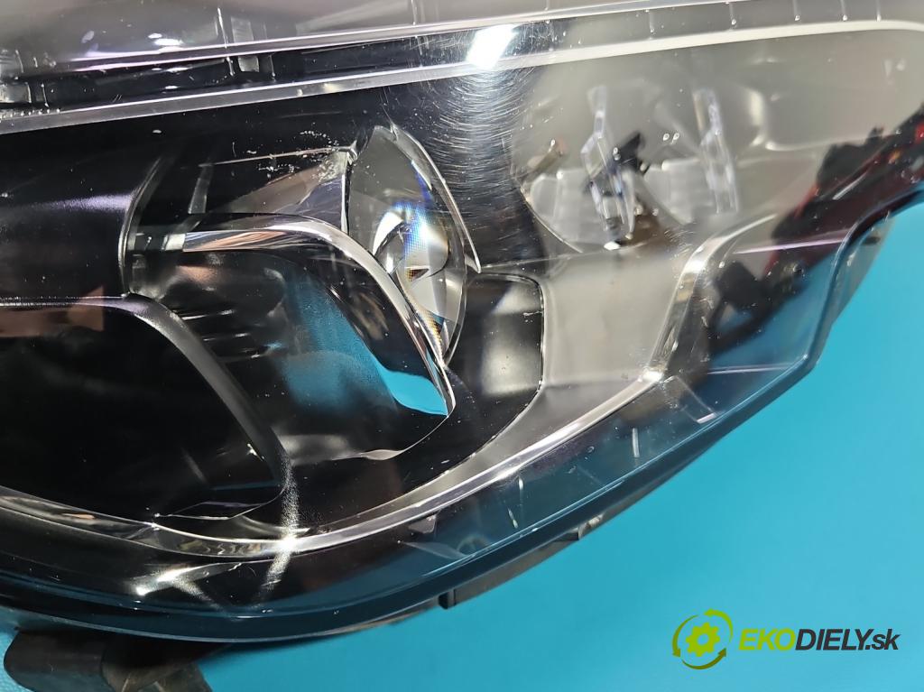 Peugeot 308 II 2013-2021 1.6 THP 125 HP manual 92 kW 1598 cm3 5- Reflektor: pravý 130732940400 (Svetlo predné pravé)