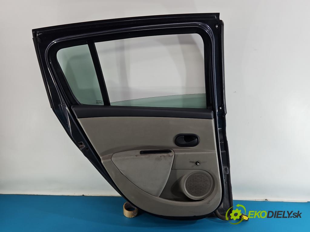 Renault Clio III 2005-2012 1.2 16V 75 hp manual 55 kW 1149 cm3 5- dveře zadní levé  (Klika dveří ostatní)