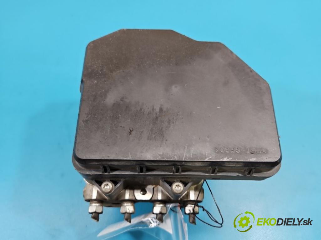 Toyota Rav4 IV 2013-2018 2.0 16V 151KM automatic 111 kW 1987 cm3 5- čerpadlo abs 44540-42280 (Pumpa ABS)