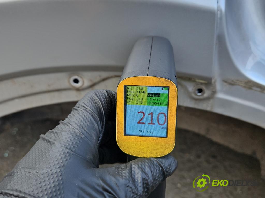 Toyota Rav4 IV 2013-2018 2.0 16V 151KM automatic 111 kW 1987 cm3 5- blatnik zadní pravý