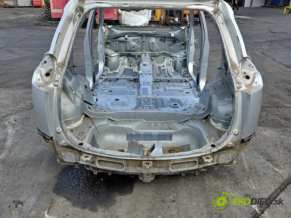 Toyota Rav4 IV 2013-2018 2.0 16V 151KM automatic 111 kW 1987 cm3 5- stěna zadní 