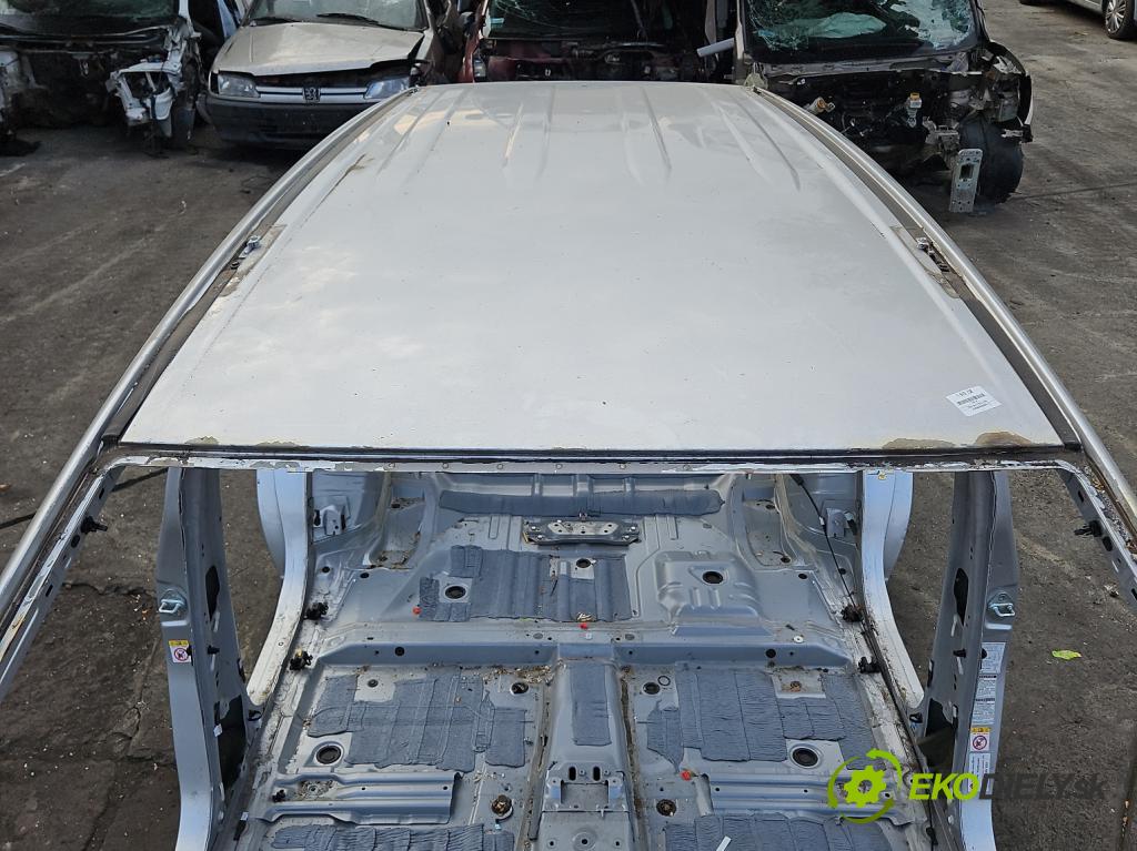 Toyota Rav4 IV 2013-2018 2.0 16V 151KM automatic 111 kW 1987 cm3 5- Strecha: