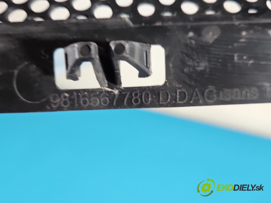 Toyota Proace City 1.5 D4D 131 HP automatic 96 kW 1499 cm3 5- torpédo 9816604280 (Torpédo (plast pod čelným sklom))