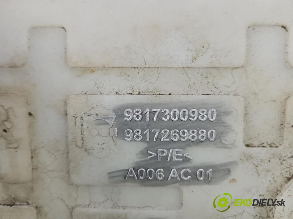 Toyota Proace City 1.5 D4D 131 HP automatic 96 kW 1499 cm3 5- nádržka tekutina: ostrekovačov 9817300980