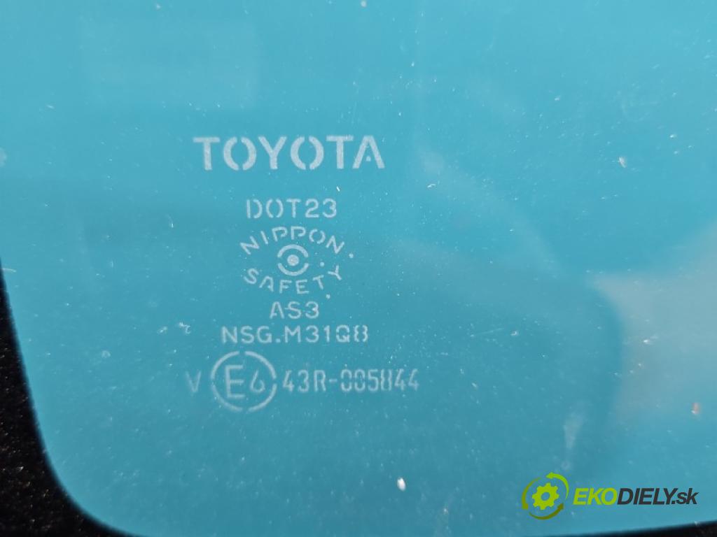 Toyota Rav4 IV 2013-2018 2.0 16V 151KM automatic 111 kW 1987 cm3 5- sklo zadní levé