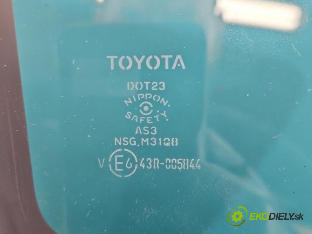 Toyota Rav4 IV 2013-2018 2.0 16V 151KM automatic 111 kW 1987 cm3 5- sklo zadní pravé