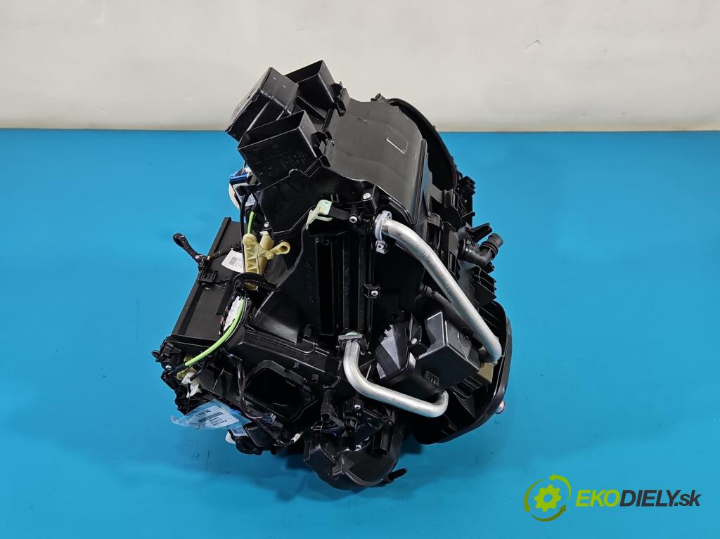 Vw Touran II 2015- 2.0 tdi DFE 150 hp automatic 110 kW 1968 cm3 5- radiátor F0918A1MD (Radiátor topení)