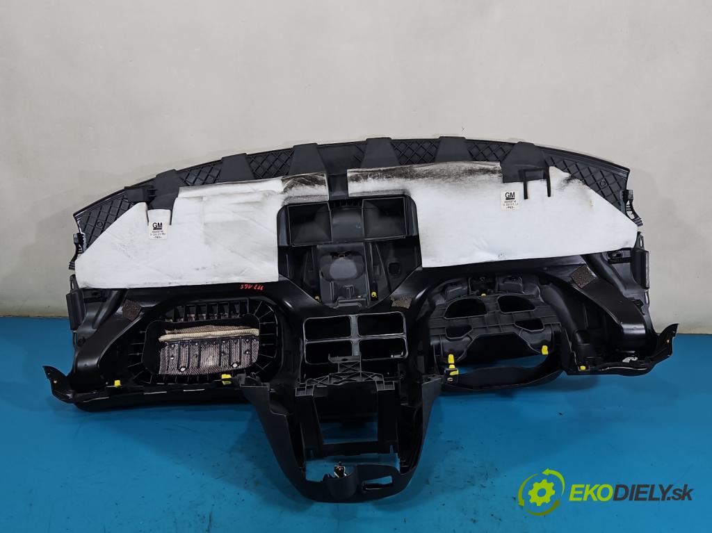 Opel Corsa D 2006-2014 1.3 cdti 90 HP manual 66 kW 1248 cm3 3- kokpit,pristrojová doska rozdeľovacia