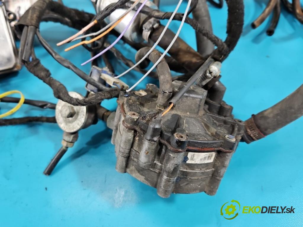 Peugeot 807 2002-2014 2.0 16V 140 hp manual 103 kW 1997 cm3 5- instalace LPG STAG 4 QBOX BASIC