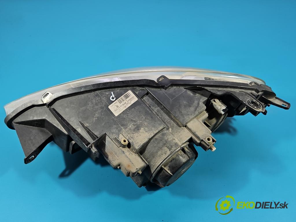 Peugeot 807 2002-2014 2.0 16V 140 HP manual 103 kW 1997 cm3 5- Reflektor: pravý 89901573 (Svetlo predné pravé)