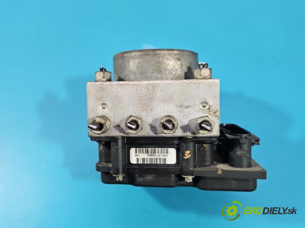 Opel Corsa D 2006-2014 1.3 cdti 90 HP manual 66 kW 1248 cm3 3- čerpadlo abs 0265800422 (Pumpa ABS)