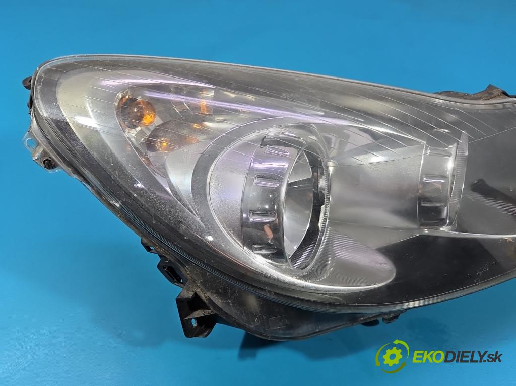 Opel Corsa D 2006-2014 1.3 cdti 90 HP manual 66 kW 1248 cm3 3- Reflektor: pravý 13217454 (Svetlo predné pravé)