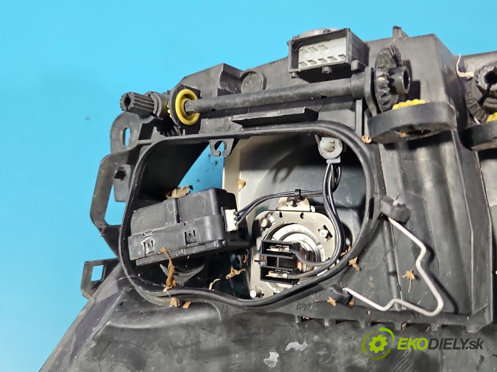 Opel Corsa D 2006-2014 1.3 cdti 90 HP manual 66 kW 1248 cm3 3- Reflektor: pravý 13217454 (Svetlo predné pravé)