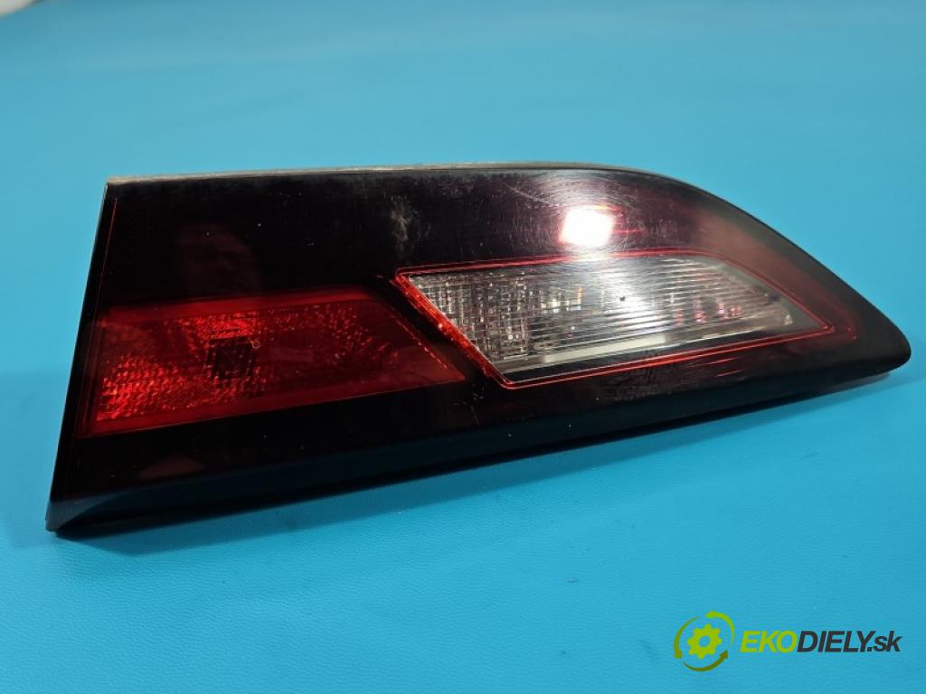 Opel Astra V  2015-2022 1.2 12V 131 hp manual 96 kW 1199 cm3 5- světlo zadní pravé kufrových dveří 39098789
