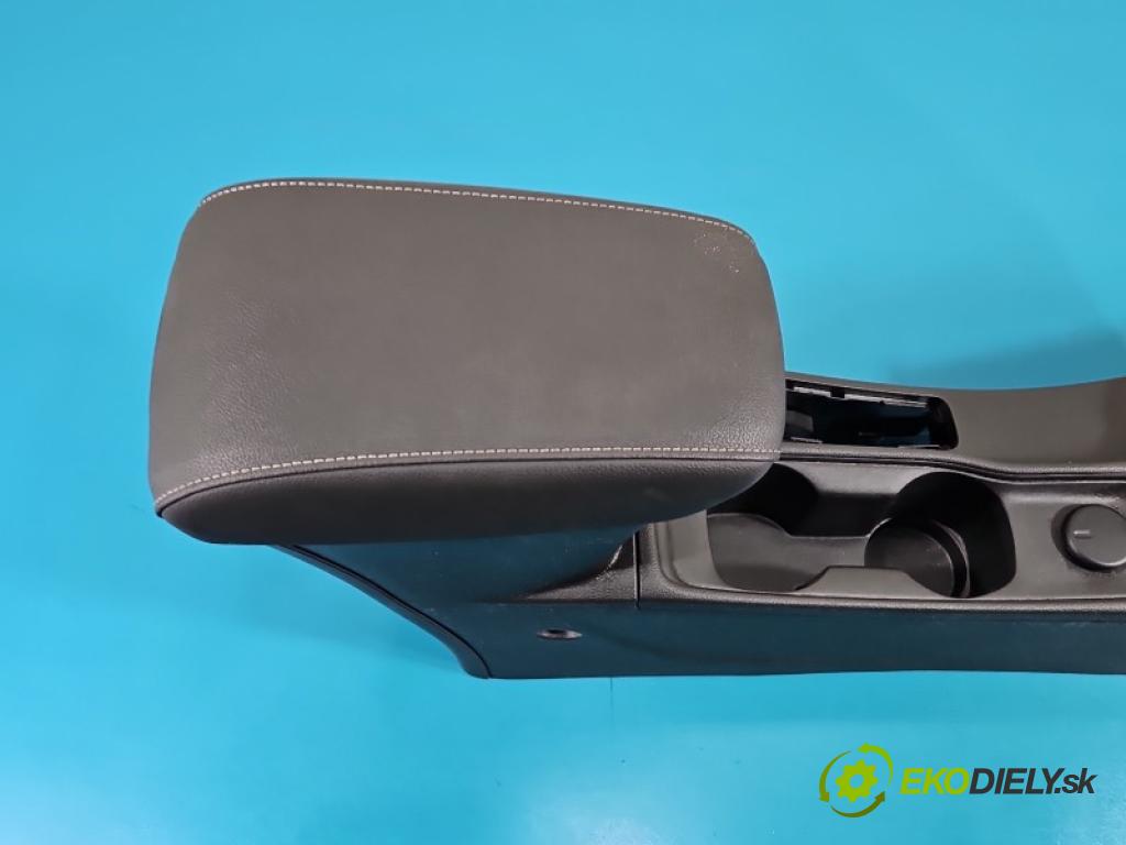 Opel Astra V 2015-2022 1.2 12V 131 HP manual 96 kW 1199 cm3 5- operadlo 39108523 (Lakťová opierka)