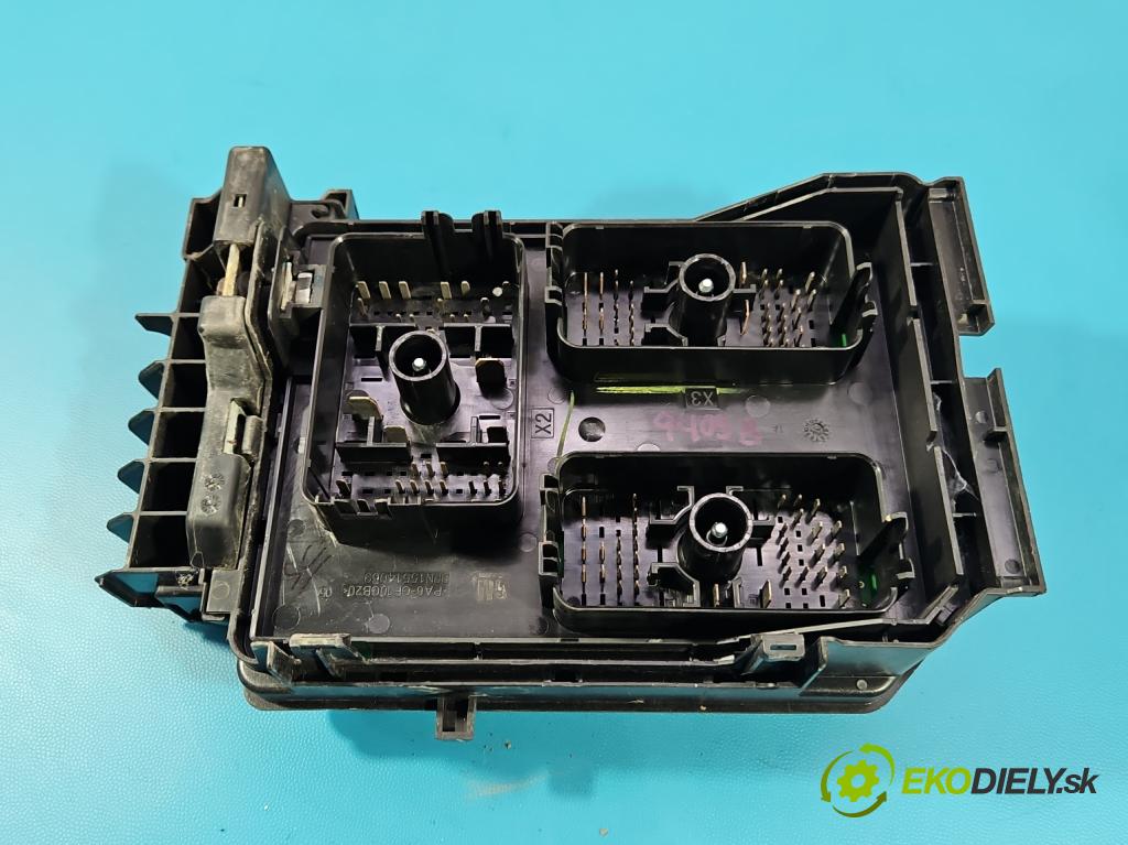 Opel Astra V  2015-2022 1.2 12V 131 HP manual 96 kW 1199 cm3 5- skrinka poistka 39227408 (Poistková skrinka)