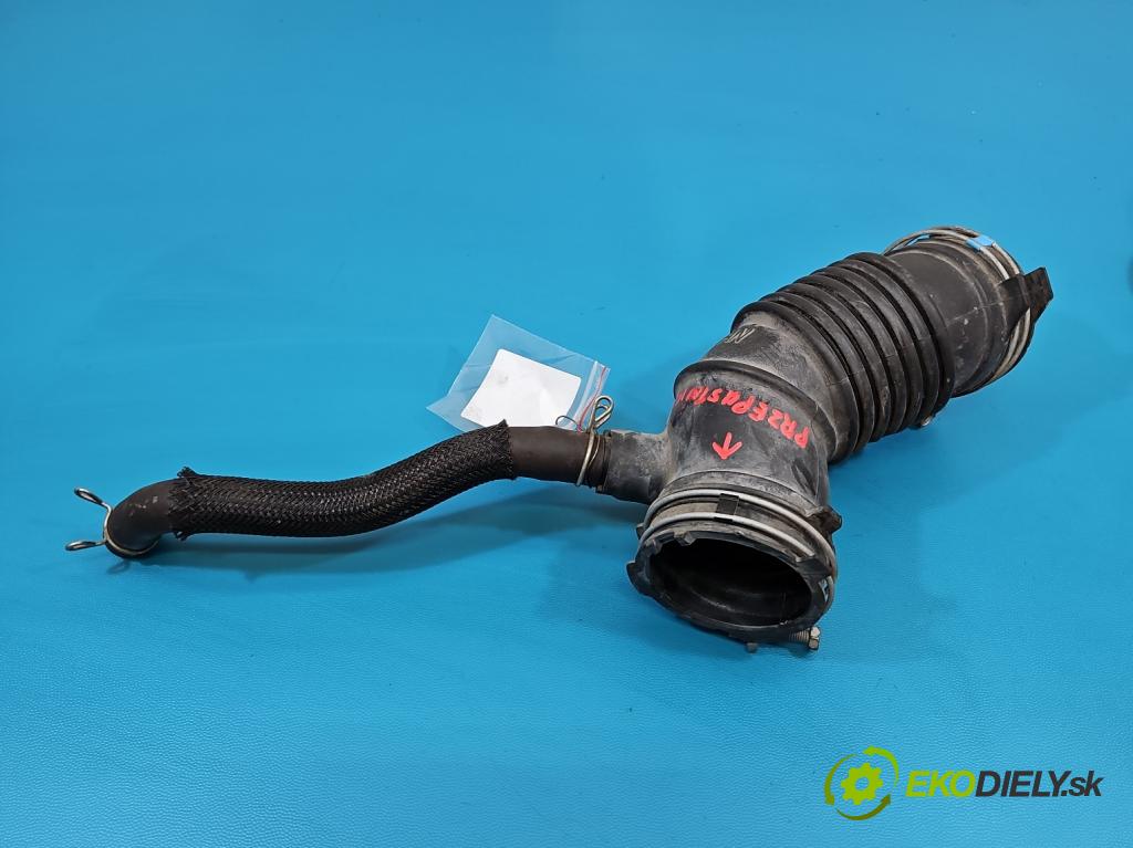 Toyota Corolla E21 2019- 1.6 16V 132 HP manual 97 kW 1598 cm3 4- Trubka: