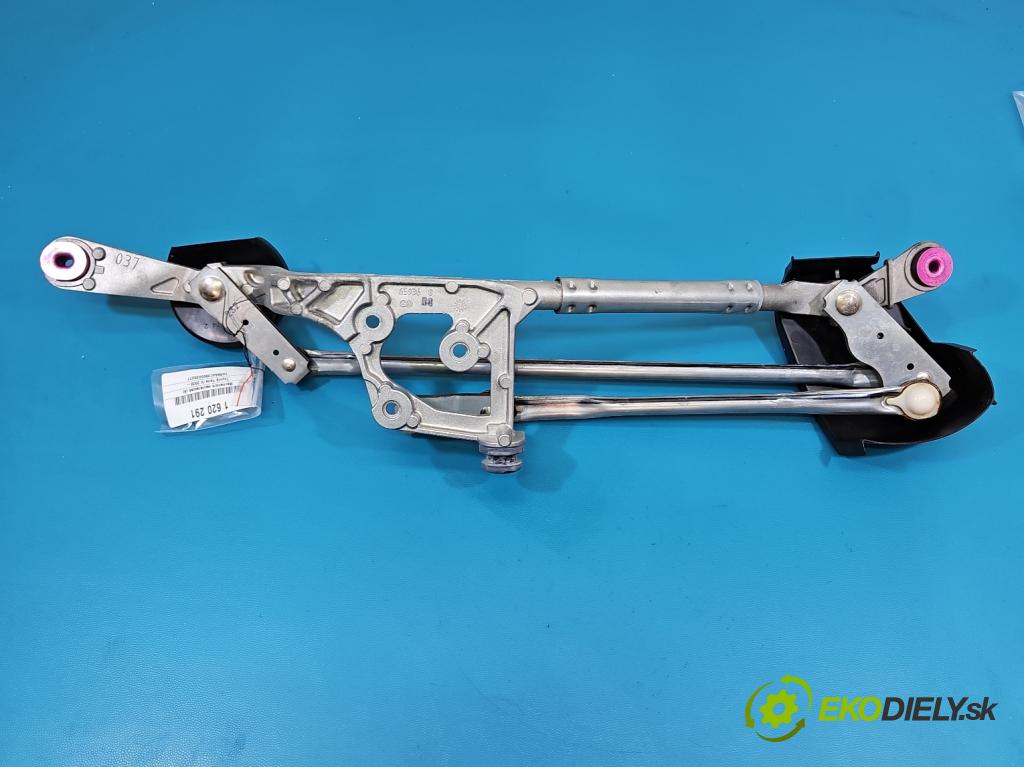 Toyota Yaris IV 2020- 1.5 12V 125 HP manual 92 kW 1490 cm3 5- mechanizmus stieračov
