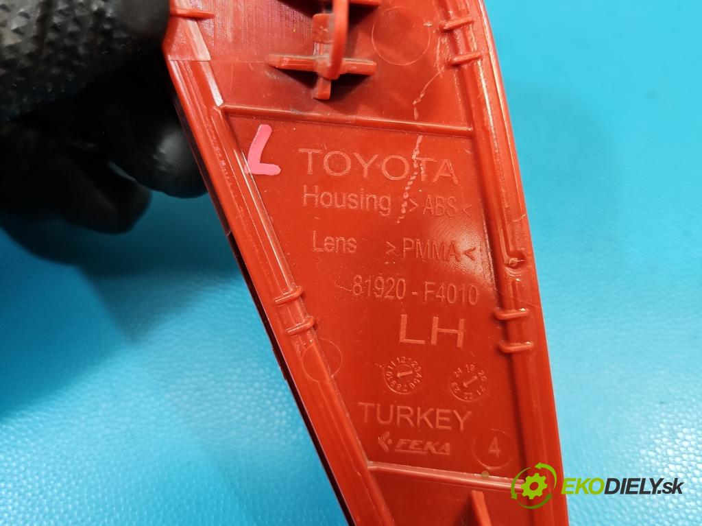 Toyota Yaris IV 2020- 1.5 12V 125 HP manual 92 kW 1490 cm3 5- Odraz: 81920-F4010