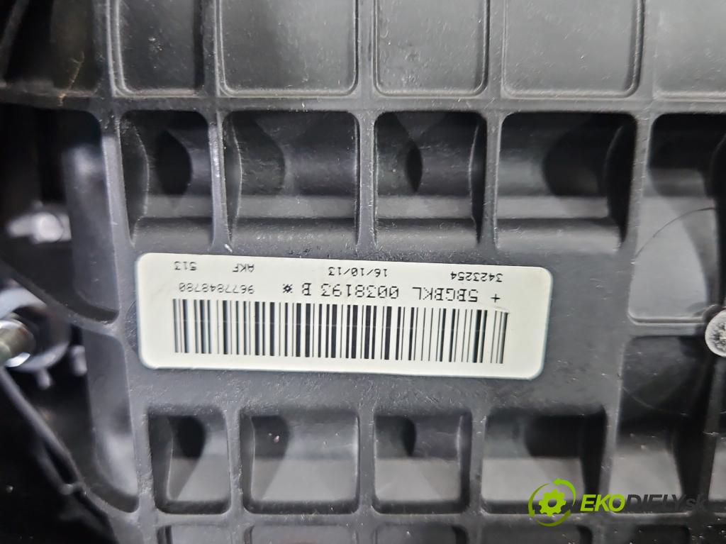 Peugeot 308 II 2013-2021 1.6 THP 125 hp manual 92 kW 1598 cm3 5- kokpit,přistrojova deska