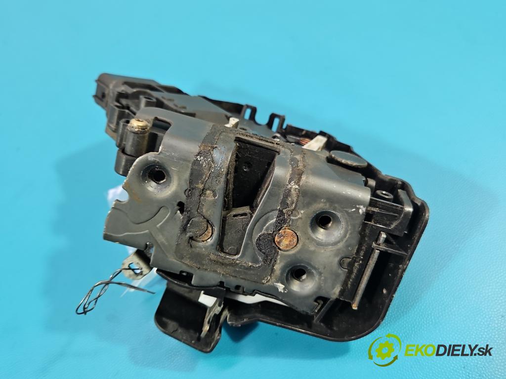 Ford Focus Mk2 2004-2011 1.6 tdci 90 hp manual 66 kW 1560 cm3 5- zámek přední pravý 3M5AR21812AJ