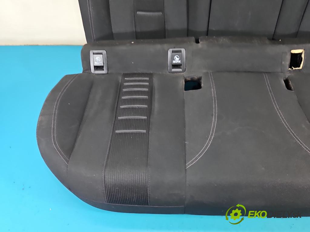 Peugeot 308 II 2013-2021 1.6 THP 125 hp manual 92 kW 1598 cm3 5- Pohovka: zadní  (Sedadlo)