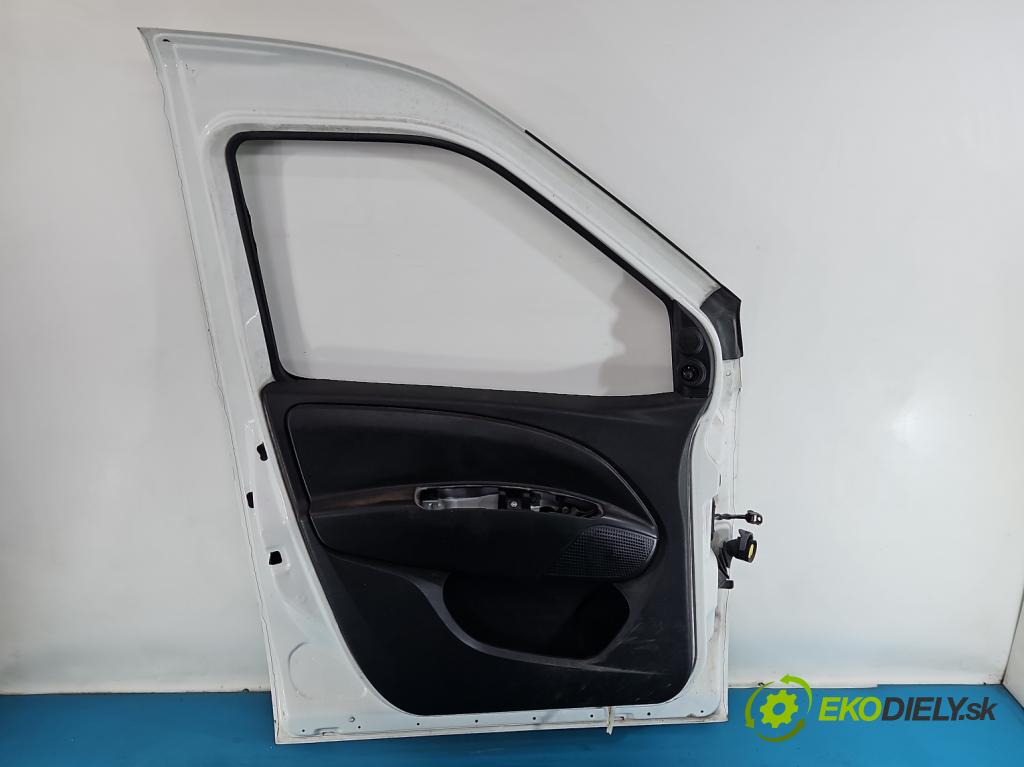 Opel Combo D 2011-2018 1.6 cdti 105 hp manual 77 kW 1598 cm3 5- dveře přední levé  (Klika dveří ostatní)