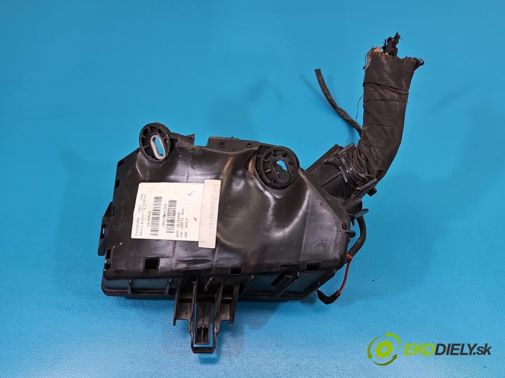 Vw Touran II 2015- 2.0 tdi DFE: 150 HP automatic 110 kW 1968 cm3 5- skrinka poistka 5Q0937125D (Poistková skrinka)