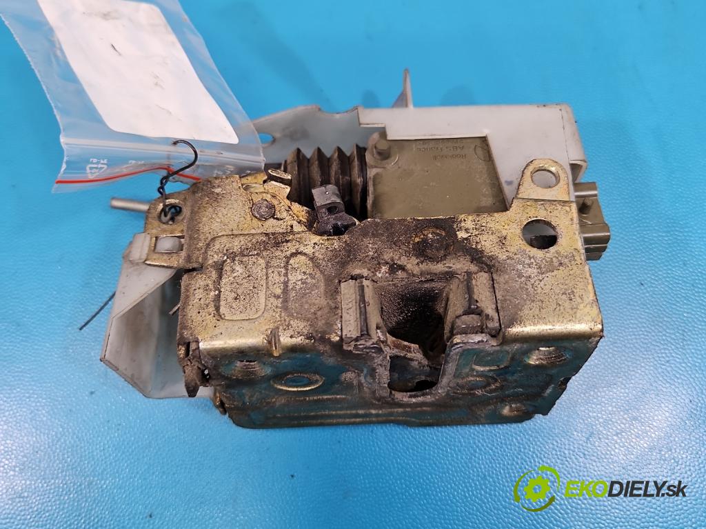 Renault Clio II 1998-2012 1.2 8V 58 hp manual 43 kW 1149 cm3 5- zámek zadní levý