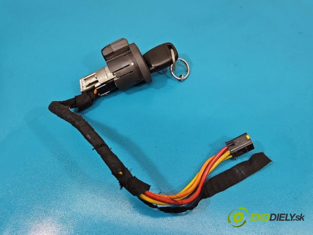 Renault Clio II 1998-2012 1.2 8V 58 HP manual 43 kW 1149 cm3 5- riadiaca jednotka motora 7700112764