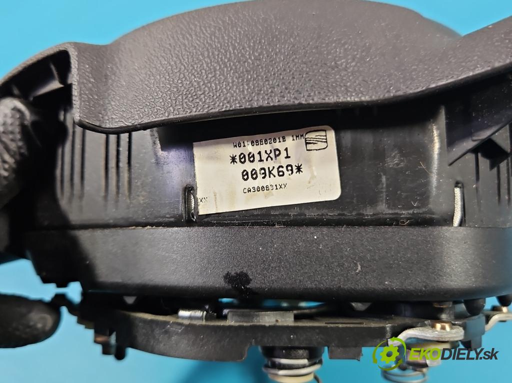 Seat Leon II 2005-2012 1.6 8V 102 hp manual 75 kW 1595 cm3 5- Polštář: vzduch: Řidič:  (Airbag)