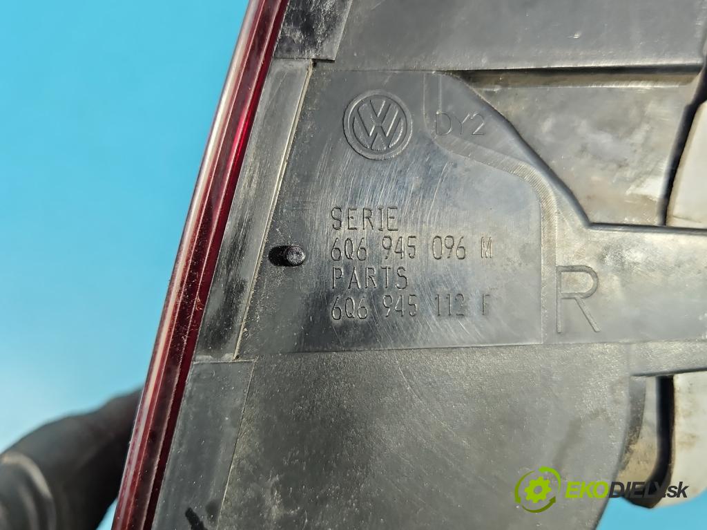 Vw Polo IV 9N 2001-2009 1.2 6V 54 HP manual 40 kW 1198 cm3 5- svetlo / reflektor zadné pravé blatník