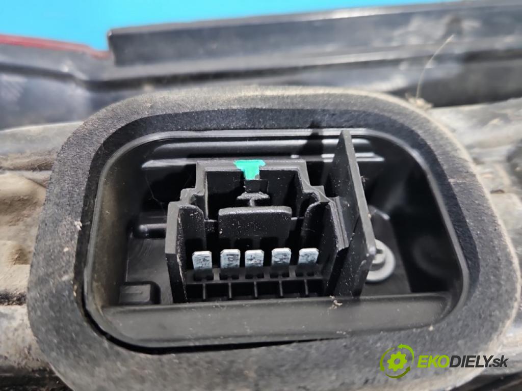 Fiat Panda II 2003-2012 1.1 8V 54 hp manual 40 kW 1108 cm3 5- světlo zadní pravé blatník: