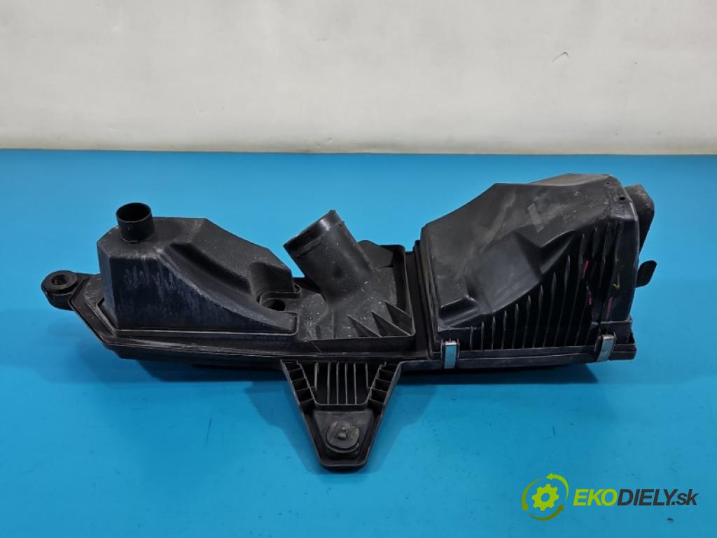Bmw 3 F30 2011-2018 2.0d 163 hp automatic 120 kW 1995 cm3 4- obal filtra vzduchu 8511655 (Kryt vzduchového filtru)