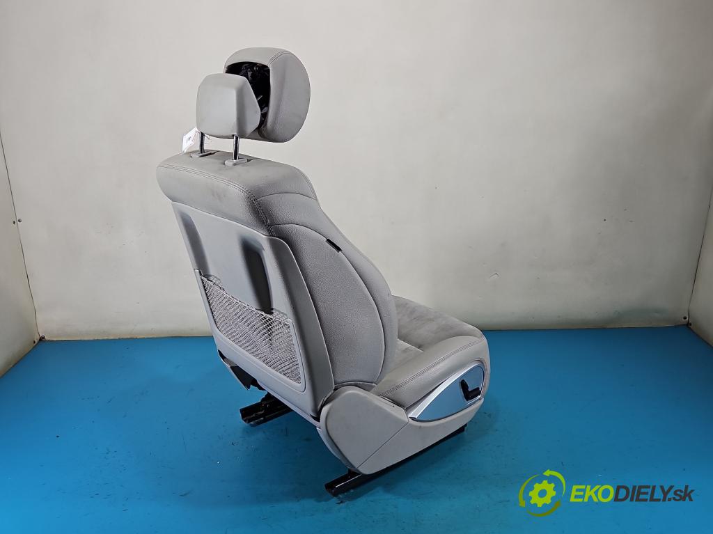 Mercedes ML W164 2005-2011 4.0 CDI 306KM automatic 225 kW 3996 cm3 5- sedačke: komplet
