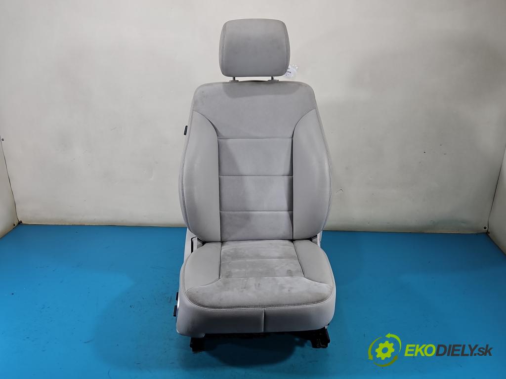 Mercedes ML W164 2005-2011 4.0 CDI 306KM automatic 225 kW 3996 cm3 5- sedačke: komplet