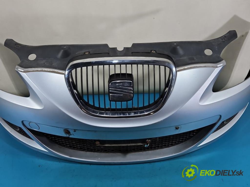 Seat Leon II 2005-2012 1.6 8V 102 HP manual 75 kW 1595 cm3 5- nárazník predné  (Kľučka dverí ostatné)