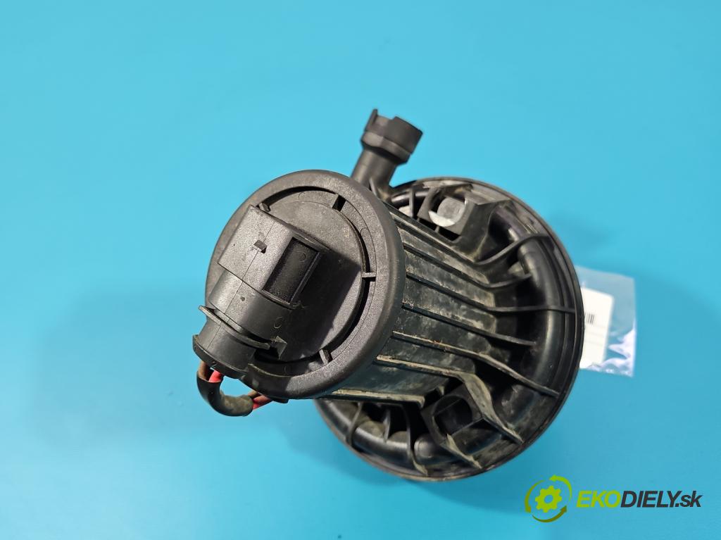 Seat Leon II 2005-2012 1.6 8V 102 HP manual 75 kW 1595 cm3 5- pompa vzduchu sekundární: 06A959253B