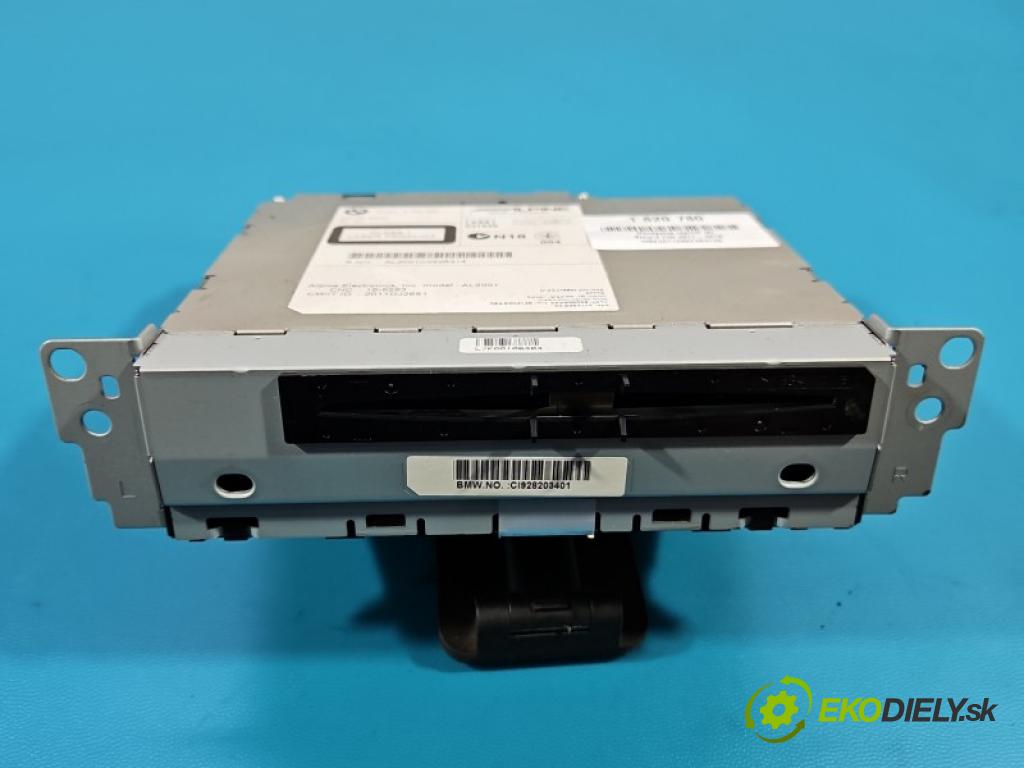 Bmw 3 F30 2011-2018 2.0d 163 hp automatic 120 kW 1995 cm3 4- Navigace: čtečka 9282034