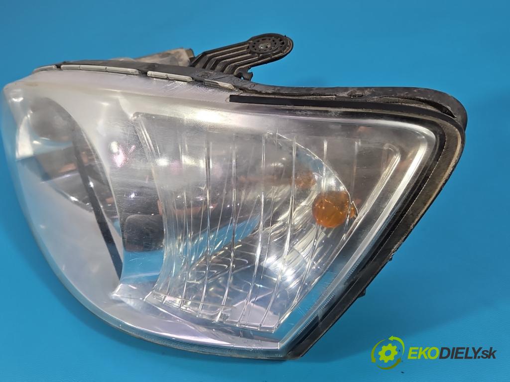 Hyundai Getz 1.3 12V 82 hp manual 60 kW 1341 cm3 5- světlo levý  (Klika dveří ostatní)