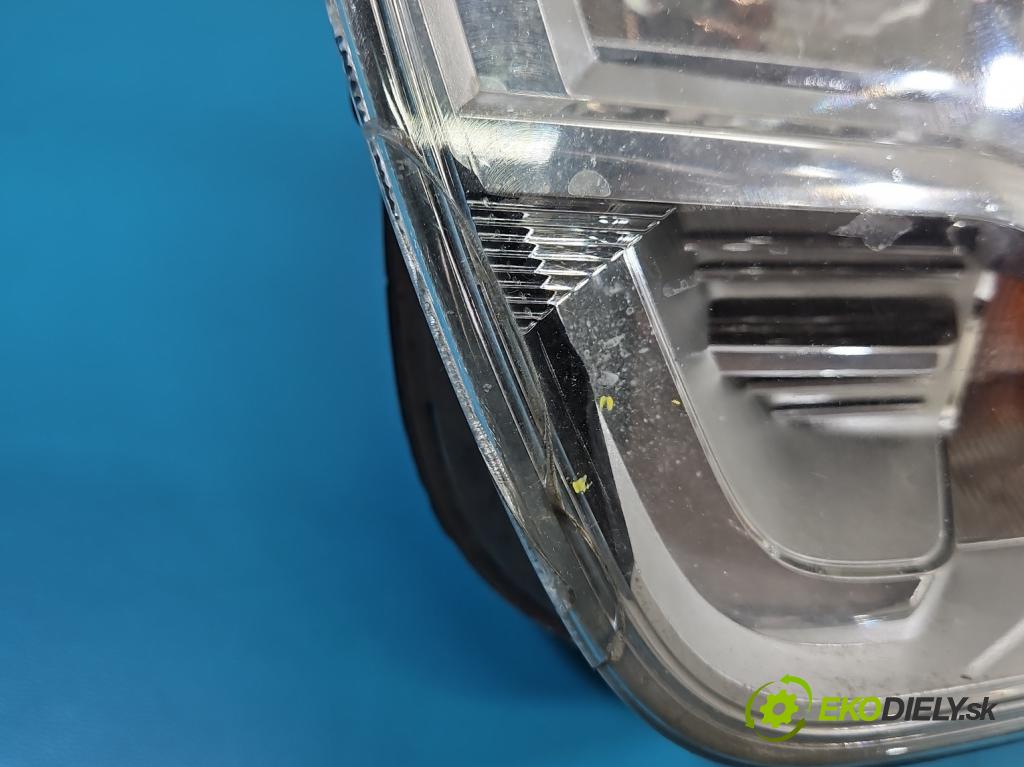 Ford Transit Mk8 2013-2017 2.2 tdci 125 hp manual 92 kW 2198 cm3 5- světlo levý  (Klika dveří ostatní)