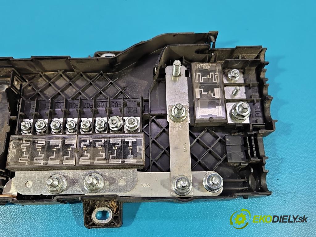 Ford Transit Mk8 2013-2017 2.2 tdci 125 hp manual 92 kW 2198 cm3 5- skříňka pojistková BK2T-14B144-BA (Pojistková skříňka)